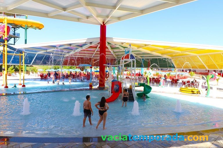 Hospede-se no Piazza diRoma e aproveite o diRoma Acqua Park