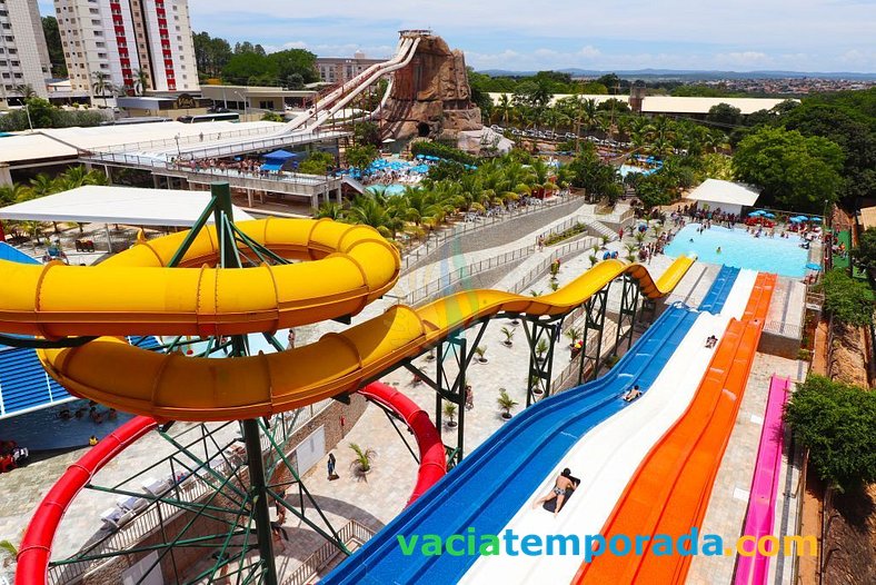 Hospede-se no Piazza diRoma e aproveite o diRoma Acqua Park