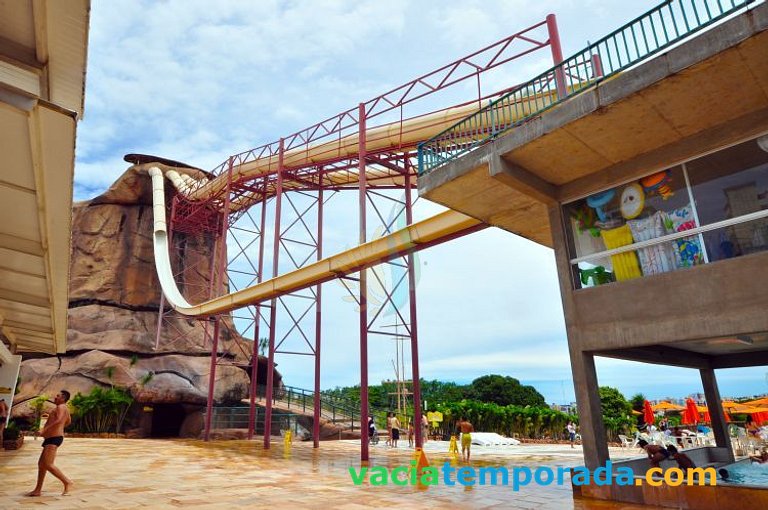 Hospede-se no Piazza diRoma e aproveite o diRoma Acqua Park